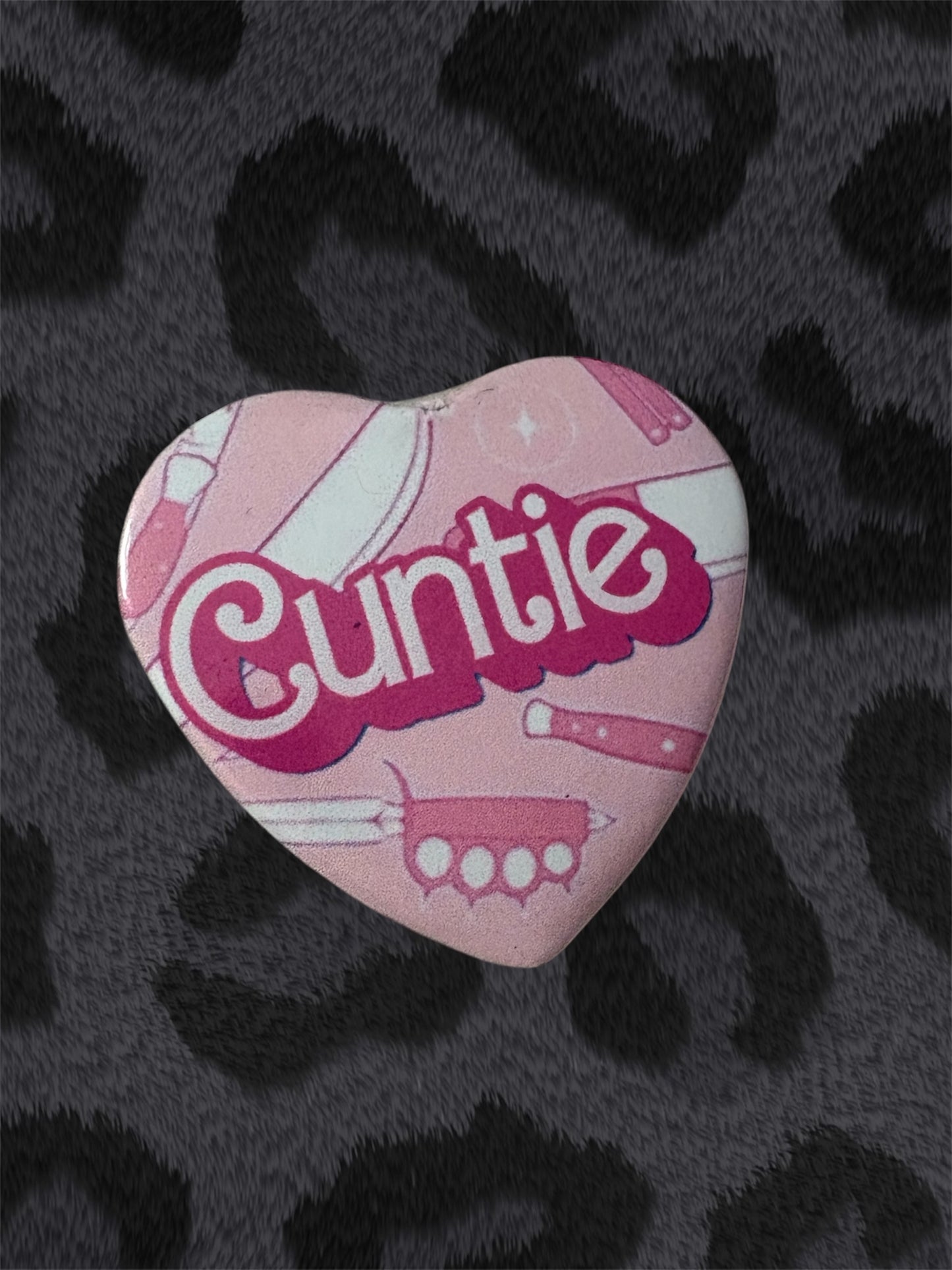 CUNTIE Button